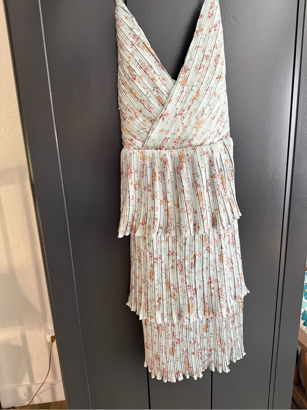 Lulus Floral Tiered Pleated Dress